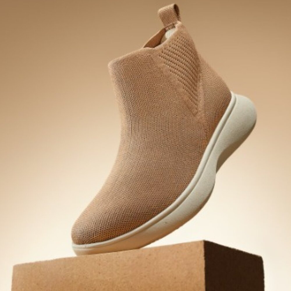 VIVAIA - Round-Toe Slip-On Sneaker Boots (Urban Boots) - Nutmeg - SZ US 7